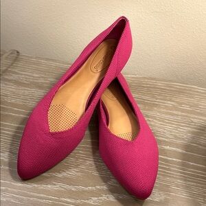 NWOT, Corso Como Julia Knit Ballet Flats in Dragon Fruit Pink.